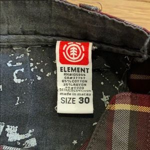 Men’s Element plaid flat front shorts